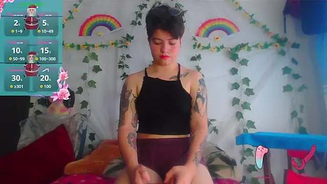 Snapshot of Mitsuha_gate chatting on 12.19.25 Mitsuha gate online show from 12.19.25