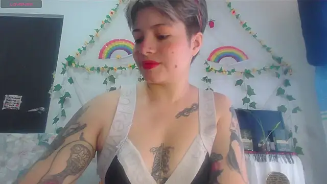 Snapshot of Mitsuha_gate chatting on 01.15.26 Mitsuha gate online show from 01.15.26