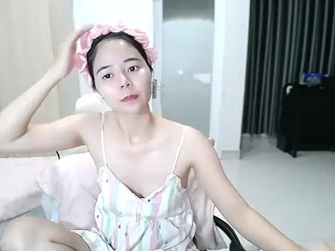 beautiful 838 online show from 10.31.25