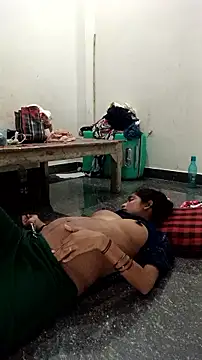 Snapshot of Guriya0076 chatting on 09.18.25 Guriya0076 online show from 09.18.25