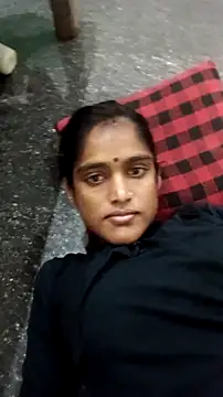 Snapshot of Guriya0076 chatting on 09.23.25 Guriya0076 online show from 09.23.25