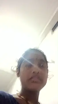 Snapshot of Guriya0076 chatting on 10.10.25 Guriya0076 online show from 10.10.25