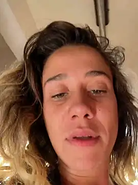 Snapshot of blond-96 chatting on 02.22.26 blond-96 online show from 02.22.26