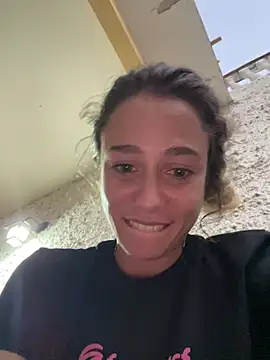 Snapshot of blond-96 chatting on 02.25.26 blond-96 online show from 02.25.26