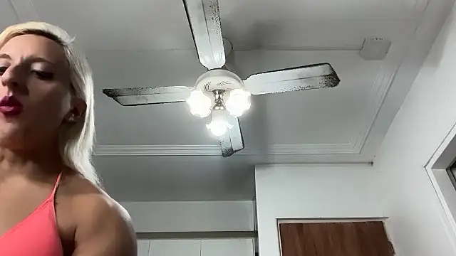MUSCLEANGEL1 online show from 04.29.26