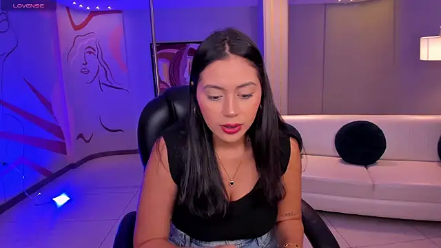 AmbarJames  online show from 09.20.25