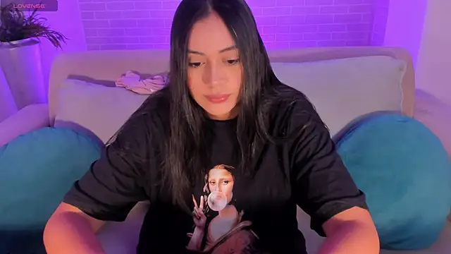 AmbarJames  online show from 07.31.26