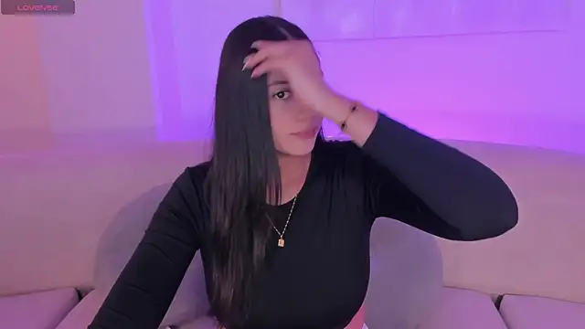 AmbarJames  online show from 08.06.26