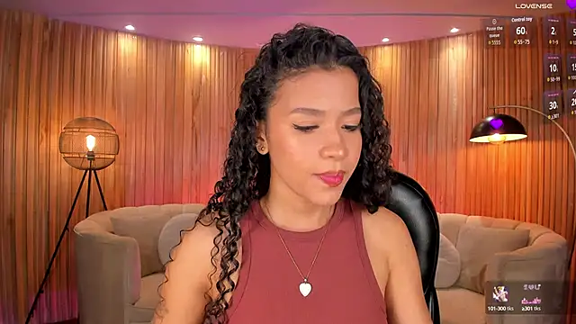 Snapshot of SophieHouston_ chatting on 09.28.25 SophieHouston  online show from 09.28.25