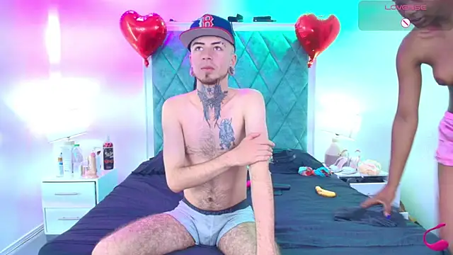 Snapshot of Asha_zuri_and_adam chatting on 09.24.25 Asha zuri and adam online show from 09.24.25