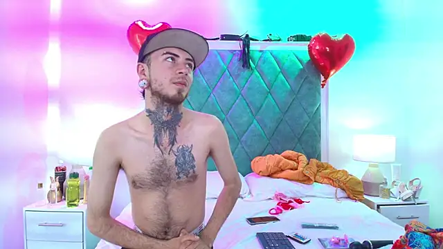 Snapshot of Asha_zuri_and_adam chatting on 10.08.25 Asha zuri and adam online show from 10.08.25