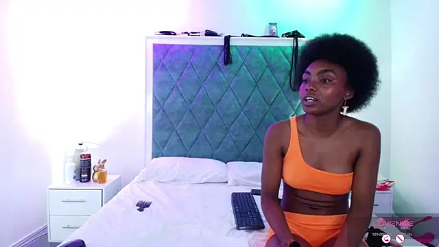 Snapshot of Asha_zuri_and_adam chatting on 11.14.25 Asha zuri and adam online show from 11.14.25