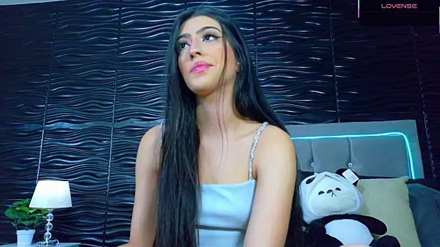 Snapshot of Ambar_Bull chatting on 09.19.25 Ambar Bull online show from 09.19.25