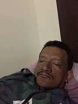 Snapshot of PIROCAGG21 chatting on 10.21.25 PIROCAGG21 online show from 10.21.25