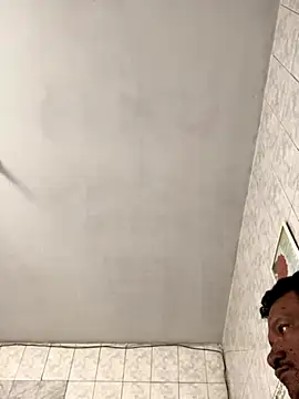 Snapshot of PIROCAGG21 chatting on 11.20.25 PIROCAGG21 online show from 11.20.25