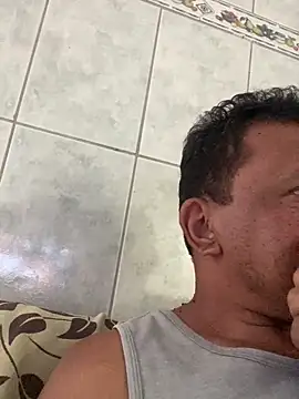 Snapshot of PIROCAGG21 chatting on 12.21.25 PIROCAGG21 online show from 12.21.25