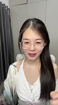 Snapshot of Qianqian-888 chatting on 11.28.25 Qianqian-888 online show from 11.28.25