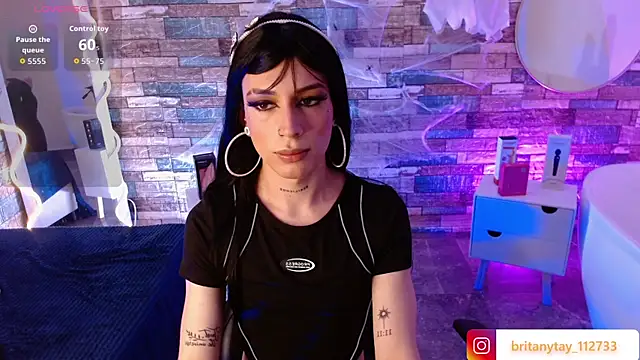 Snapshot of boyfox_tay chatting on 11.14.25 boyfox tay online show from 11.14.25