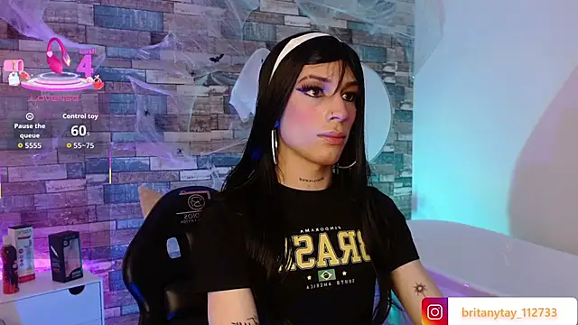 Snapshot of boyfox_tay chatting on 11.24.25 boyfox tay online show from 11.24.25