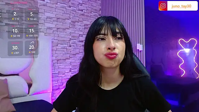 Snapshot of juno_tay chatting on 09.19.25 juno tay online show from 09.19.25