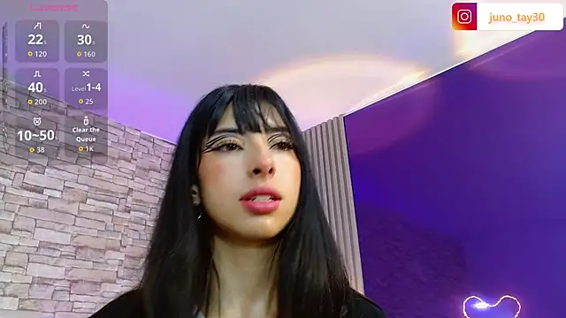 Snapshot of juno_tay chatting on 10.15.25 juno tay online show from 10.15.25