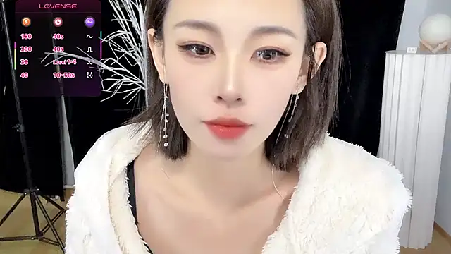 Snapshot of xiaoyue8888 chatting on 10.25.25 xiaoyue8888 online show from 10.25.25