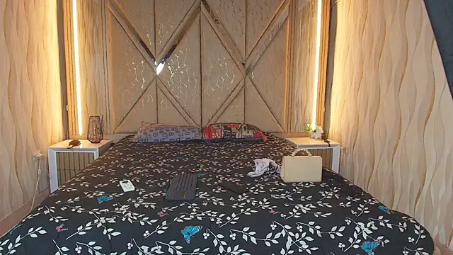 Hotcouple 222 online show from 06.16.26