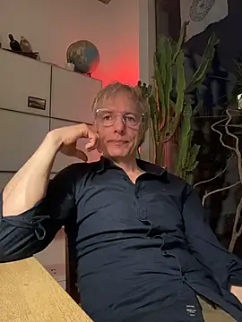 SexyLeon8 online show from 03.12.26