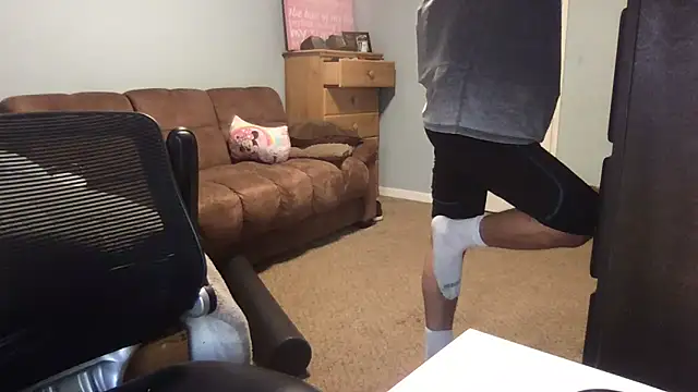 Snapshot of beastontop10 chatting on 10.30.25 beastontop10 online show from 10.30.25