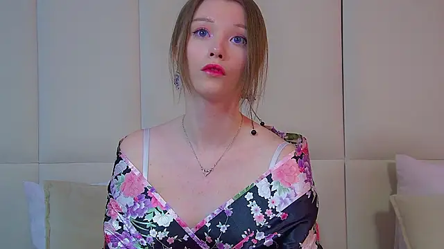 KeiraAsti online show from 03.15.26