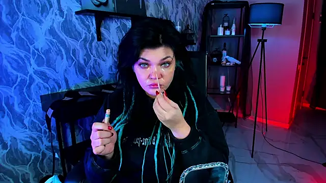 MaryHarrys online show from 11.23.25