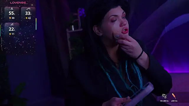 MaryHarrys online show from 12.17.25