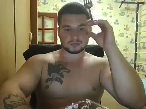 Snapshot of chiraq1945 chatting on 09.16.25 chiraq1945 online show from 09.16.25