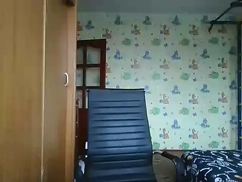 Snapshot of chiraq1945 chatting on 11.17.25 chiraq1945 online show from 11.17.25