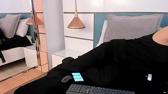 Ashkoreh online show from 10.29.25