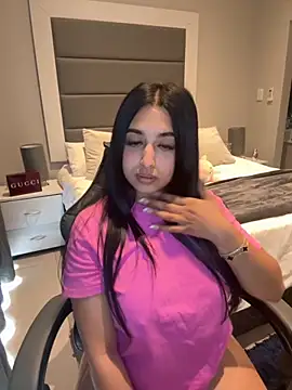 Snapshot of LilMisIndianx chatting on 11.13.25 LilMisIndianx online show from 11.13.25