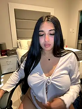 Snapshot of LilMisIndianx chatting on 12.03.25 LilMisIndianx online show from 12.03.25