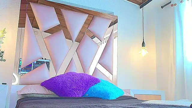 Victoria Thompson1 online show from 09.16.25