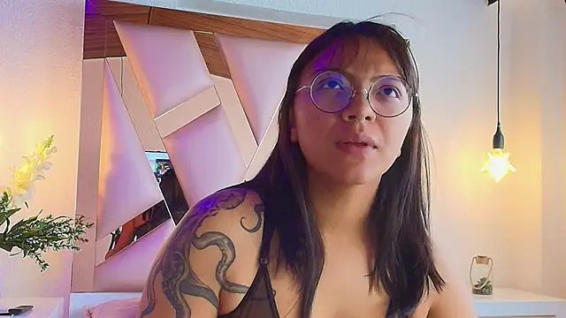 Victoria Thompson1 online show from 09.19.25