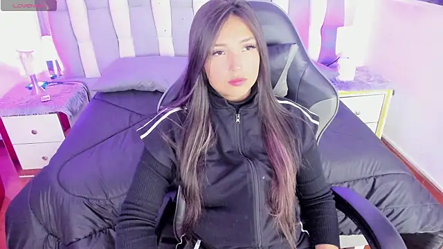 Adaara Rey online show from 10.09.25