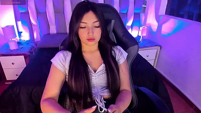 Adaara Rey online show from 10.21.25