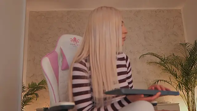 daisyblushh online show from 03.10.26