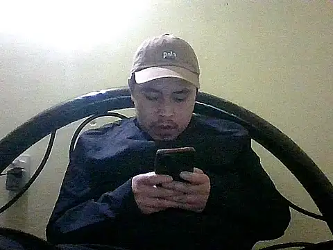 Snapshot of jorgexsuil2hh chatting on 02.22.26 jorgexsuil2hh online show from 02.22.26