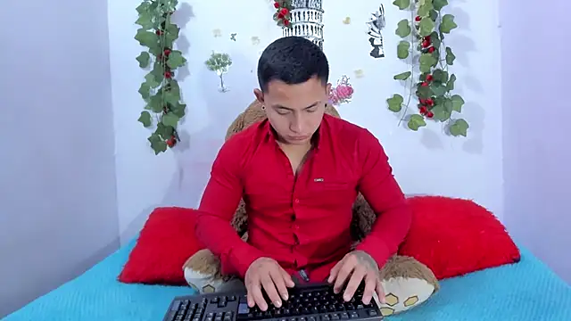 NataliaAndJulliam online show from 03.02.26