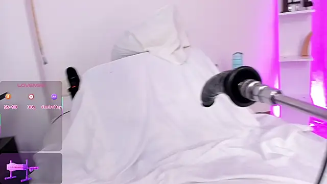 Snapshot of arynaughty20 chatting on 02.10.26 arynaughty20 online show from 02.10.26