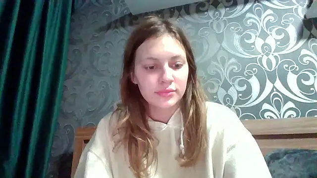 Snapshot of Baby_Mon chatting on 10.28.25 Baby Mon online show from 10.28.25