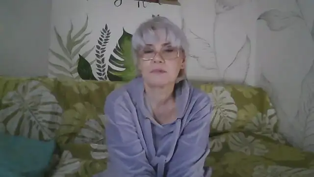 Catty Lady online show from 01.14.26