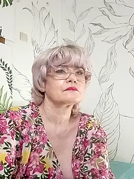 Snapshot of Catty_Lady chatting on 05.14.26 Catty Lady online show from 05.14.26