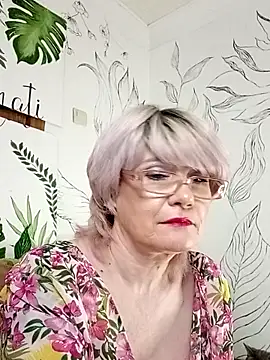 Snapshot of Catty_Lady chatting on 05.16.26 Catty Lady online show from 05.16.26