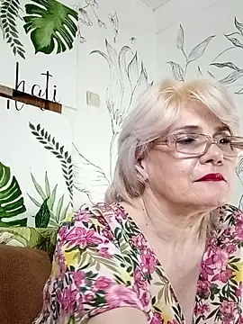 Snapshot of Catty_Lady chatting on 06.03.26 Catty Lady online show from 06.03.26